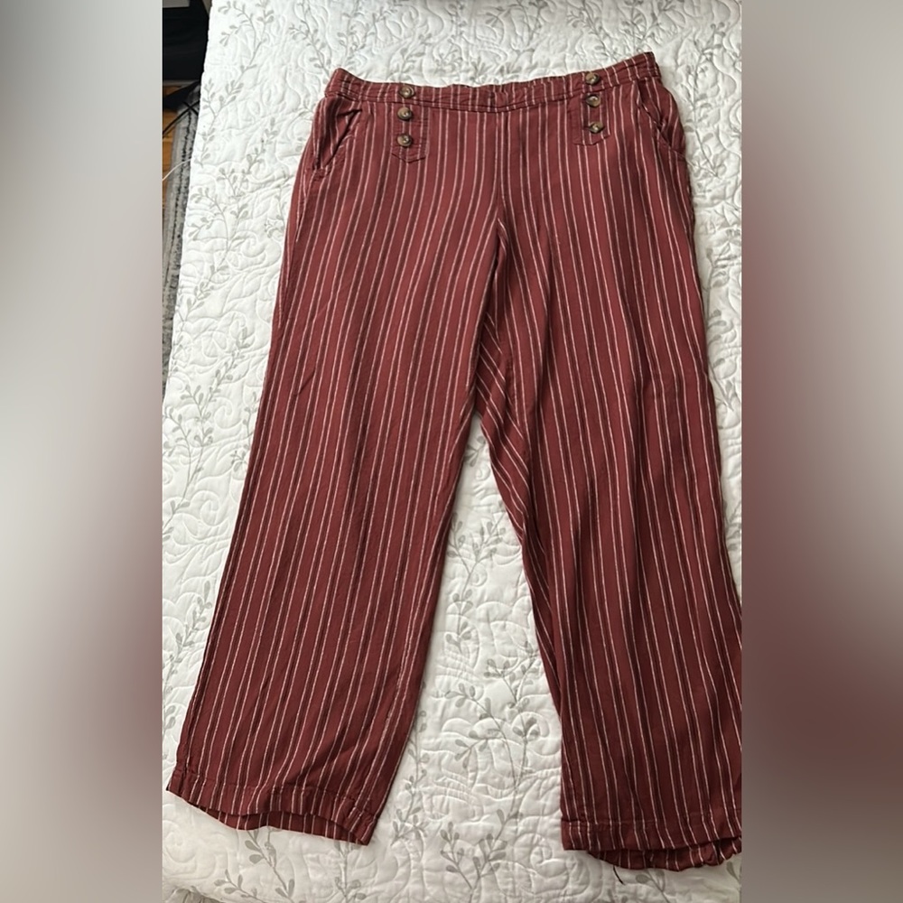 Maurice’s XL wide leg trouser with button detail